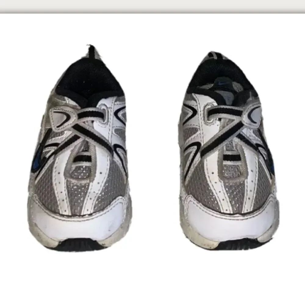 Nike T-Run 2 ALT size 4c